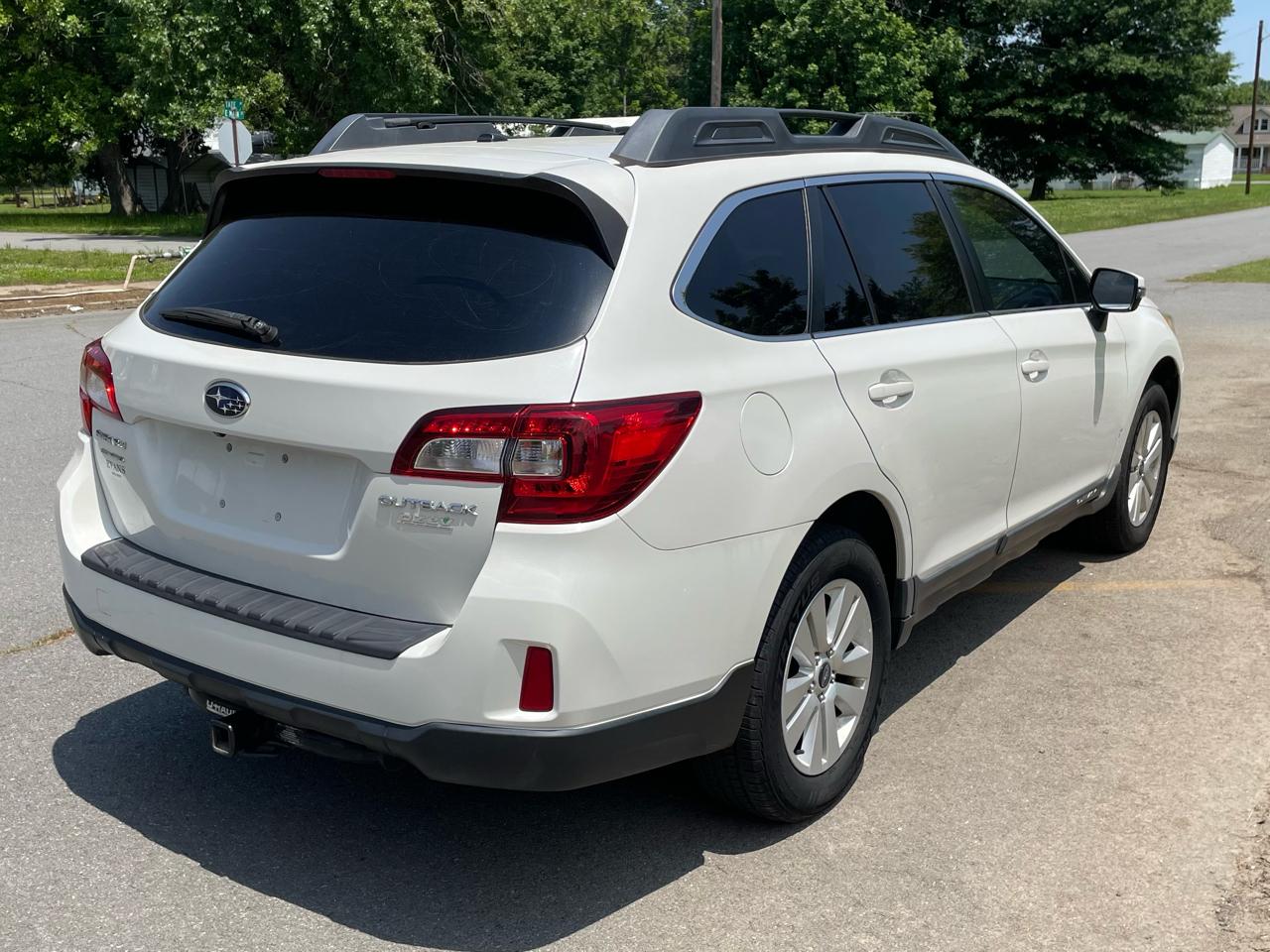 Subaru Outback 2.5i Premium 2015