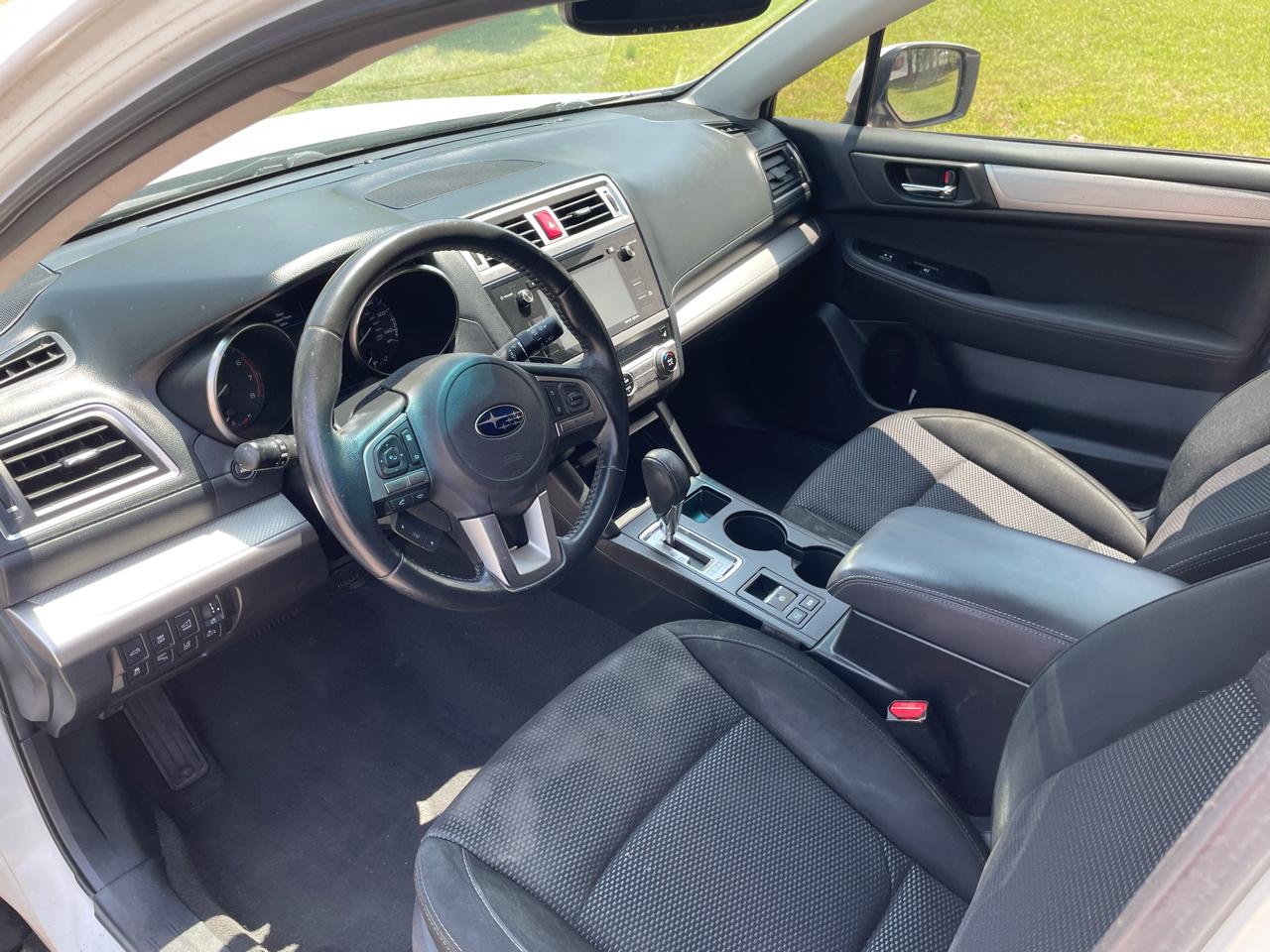 Subaru Outback 2.5i Premium 2015