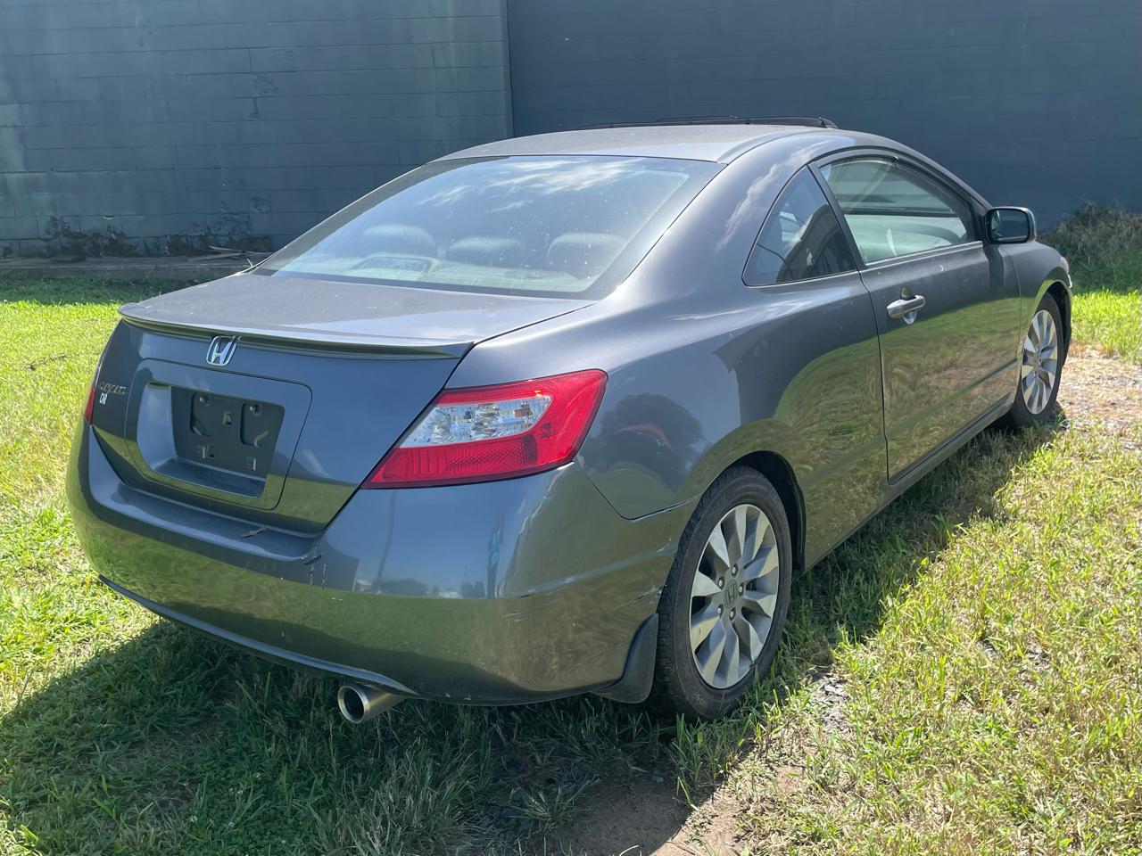 Honda Civic EX Coupe 5-Speed AT 2011
