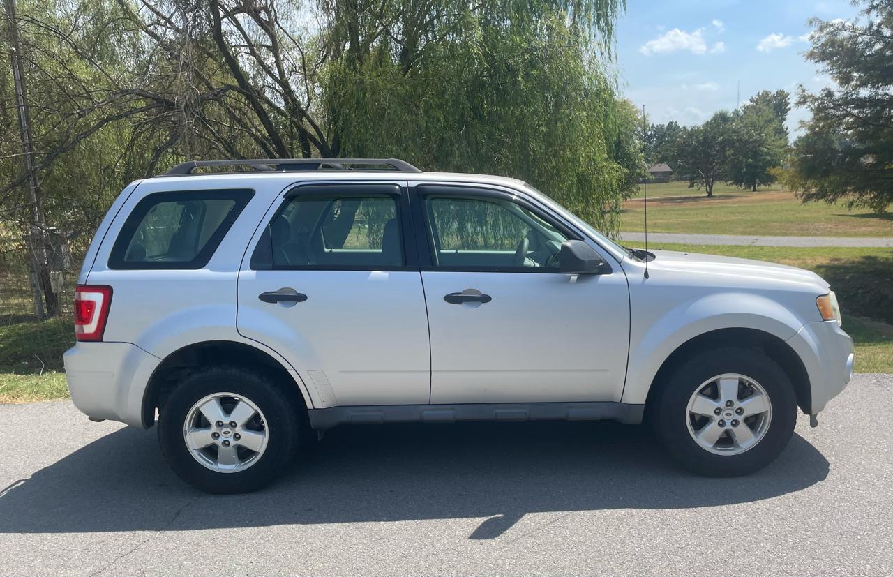 Ford Escape XLS FWD 2012