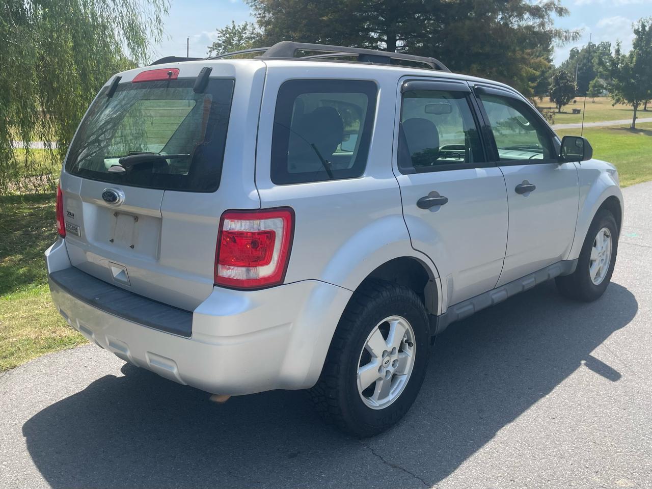 Ford Escape XLS FWD 2012