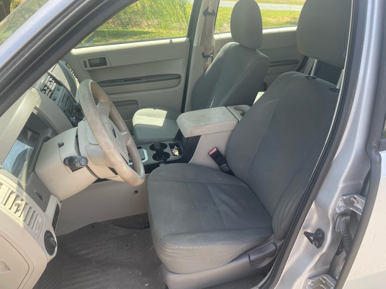 Ford Escape XLS FWD 2012