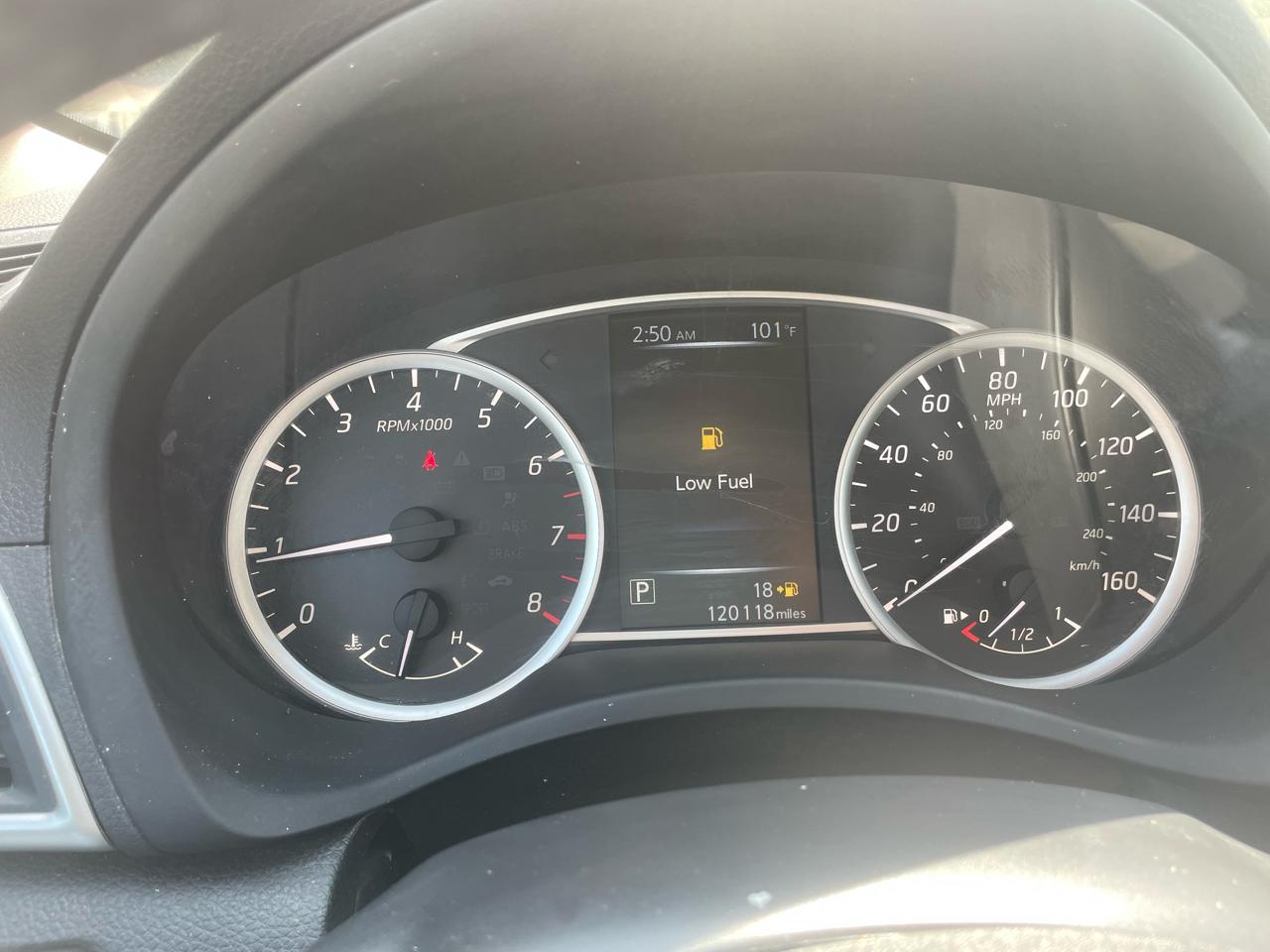 Nissan Sentra S 6MT 2017