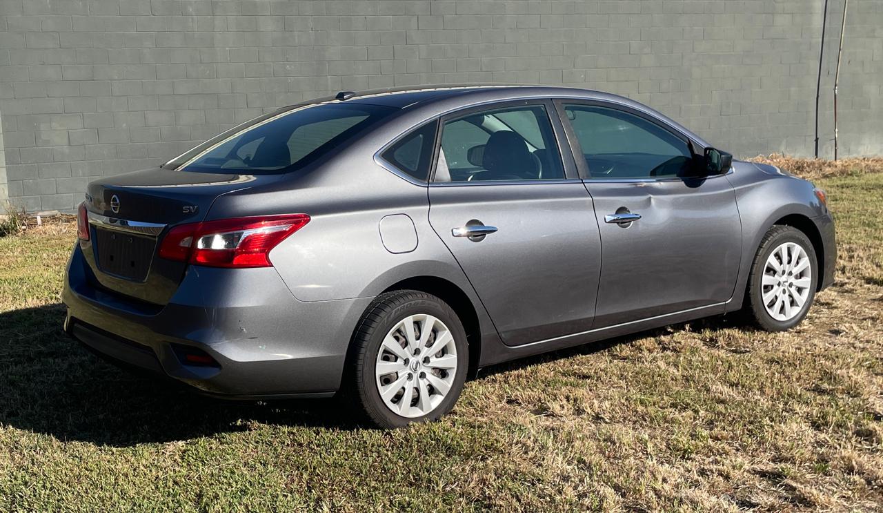 Nissan Sentra S 6MT 2017