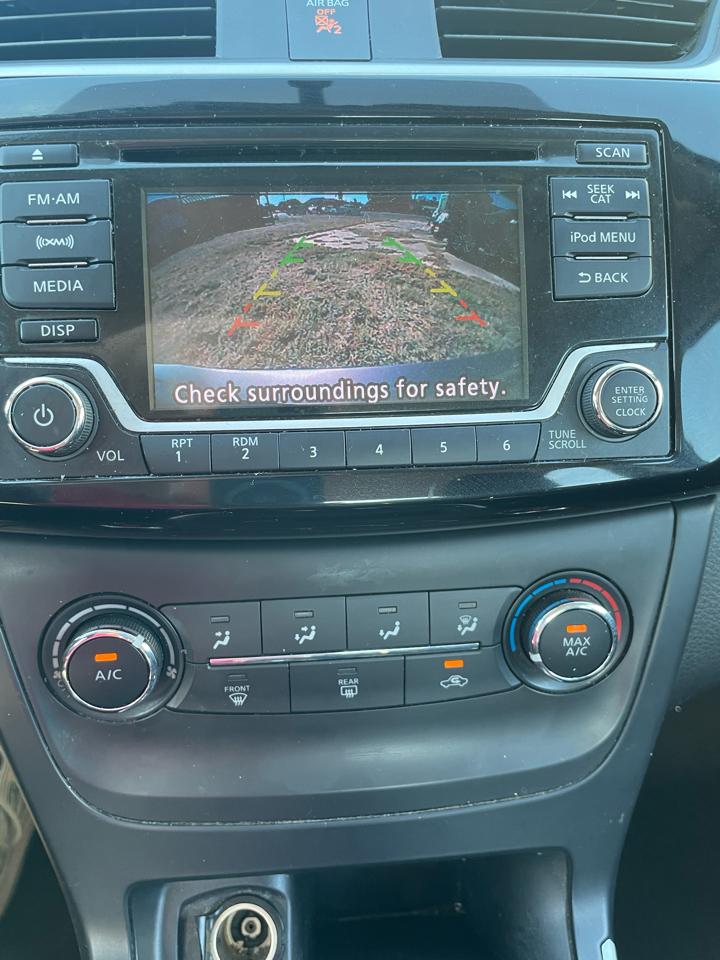Nissan Sentra S 6MT 2017