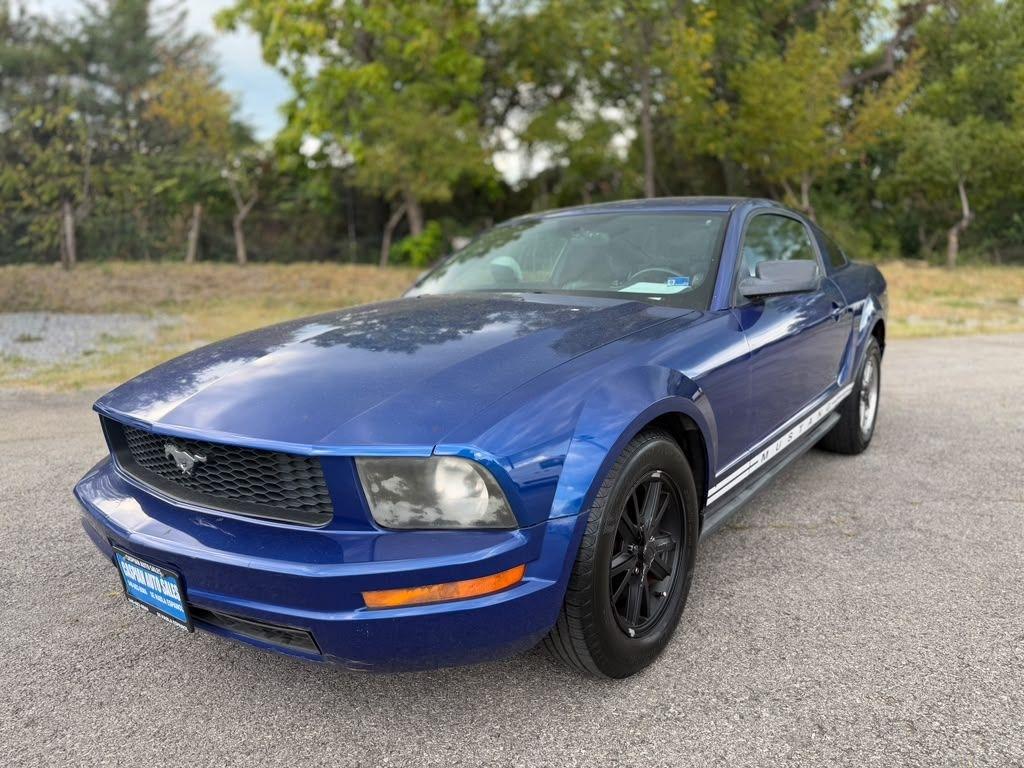 Ford Mustang  2005