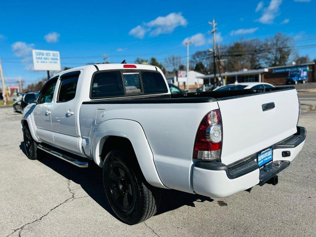 Toyota Tacoma  2015