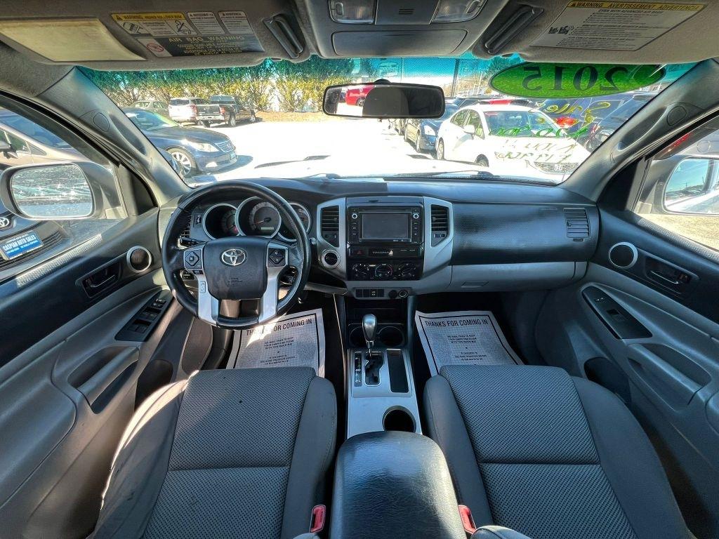 Toyota Tacoma  2015