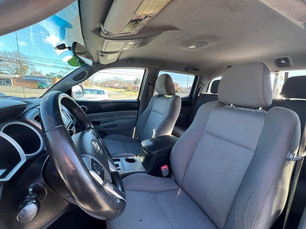 Toyota Tacoma  2015