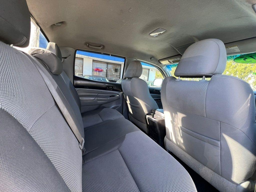 Toyota Tacoma  2015