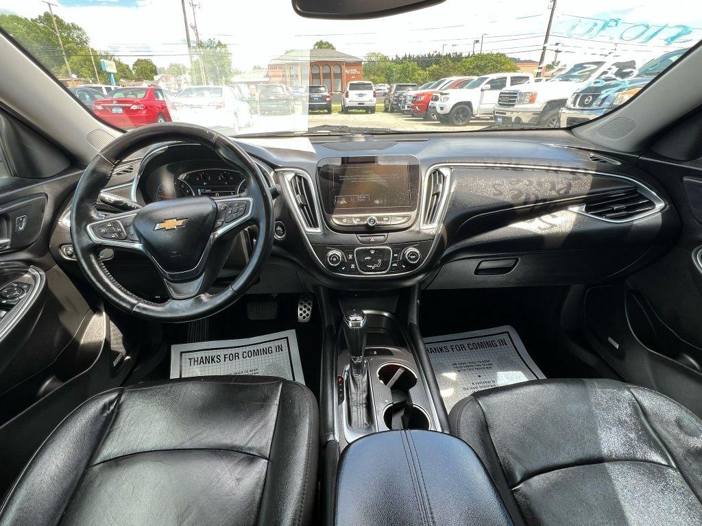 Chevrolet Malibu  2016
