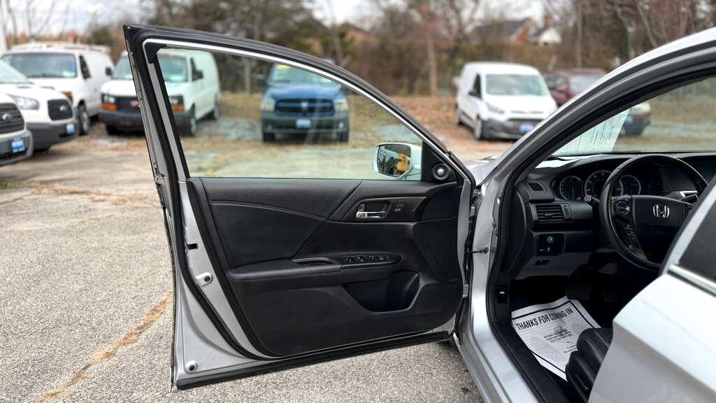 Honda Accord Sdn  2013