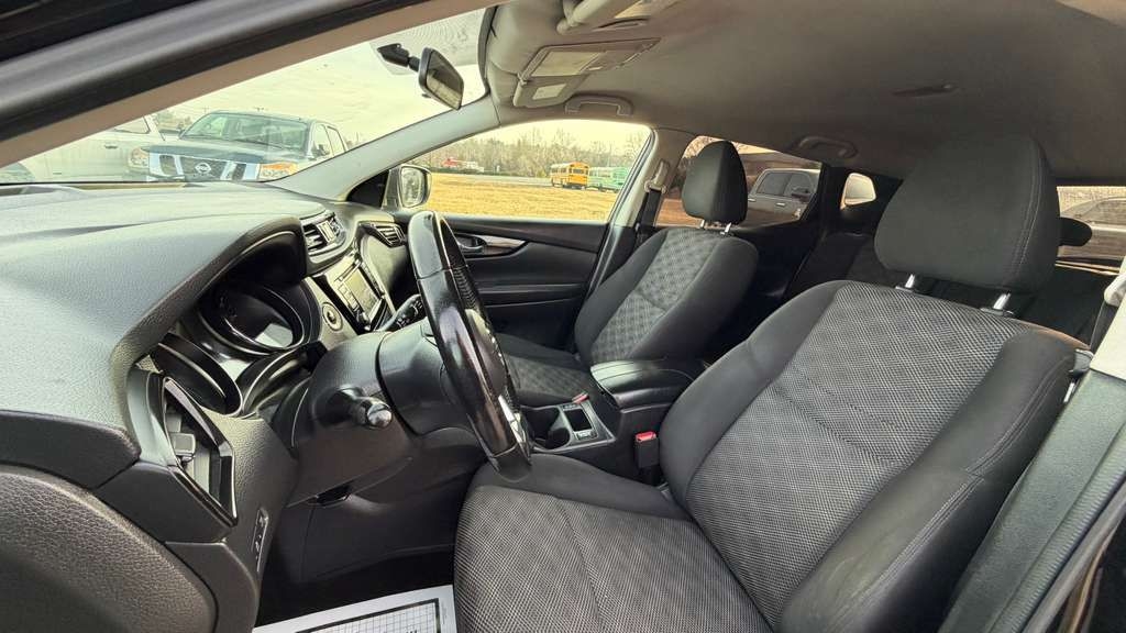 Nissan Rogue Sport  2017