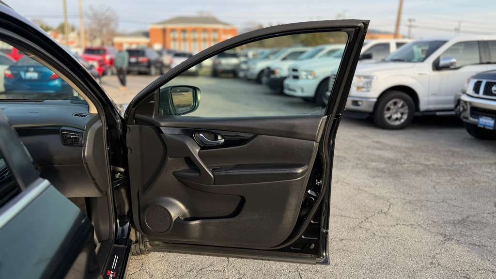 Nissan Rogue Sport  2017