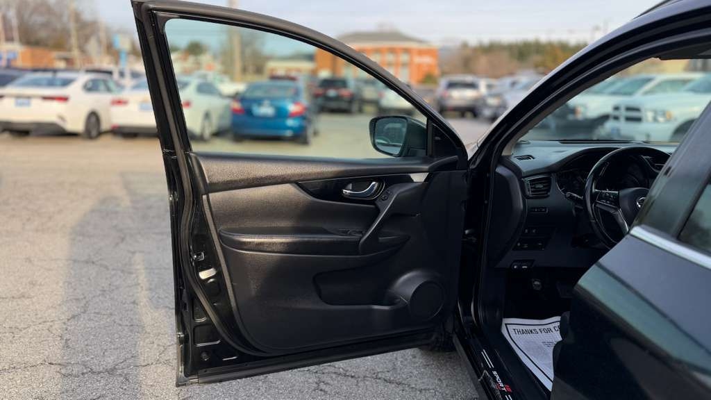 Nissan Rogue Sport  2017