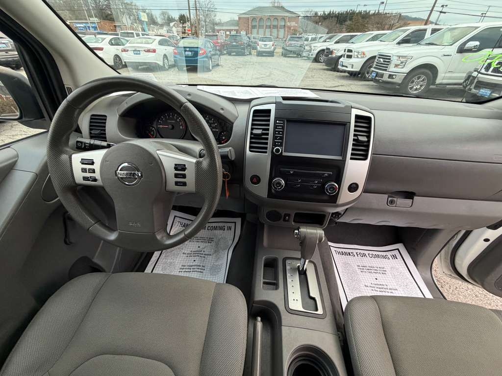 Nissan Frontier  2019