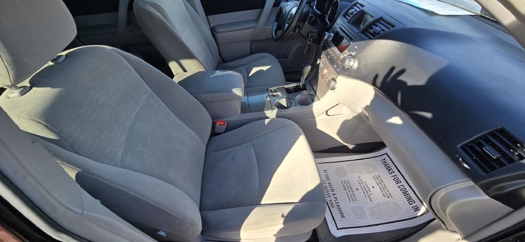 Toyota Highlander  2012