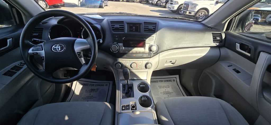 Toyota Highlander  2012