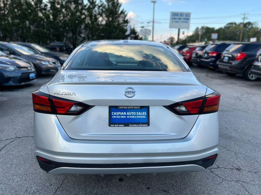 Nissan Altima  2019
