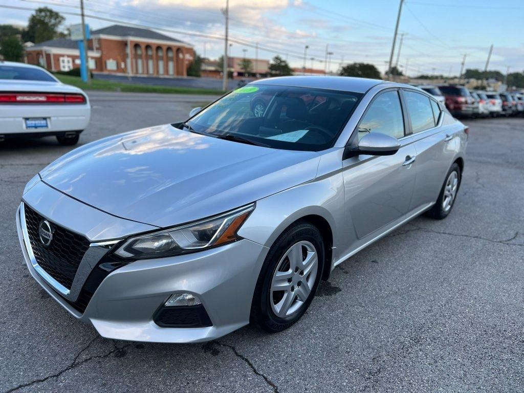 Nissan Altima  2019