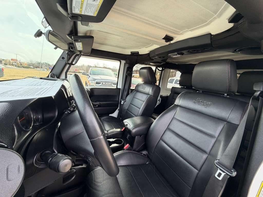 Jeep Wrangler Unlimited  2012