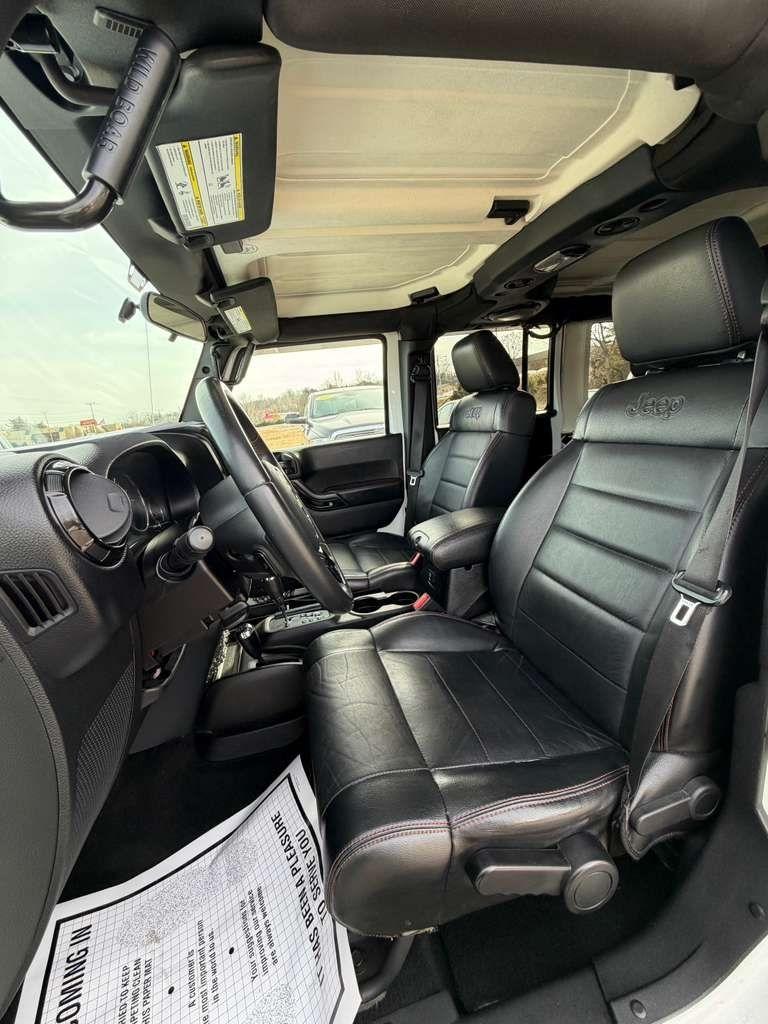 Jeep Wrangler Unlimited  2012