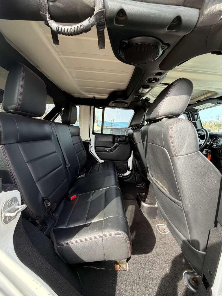 Jeep Wrangler Unlimited  2012