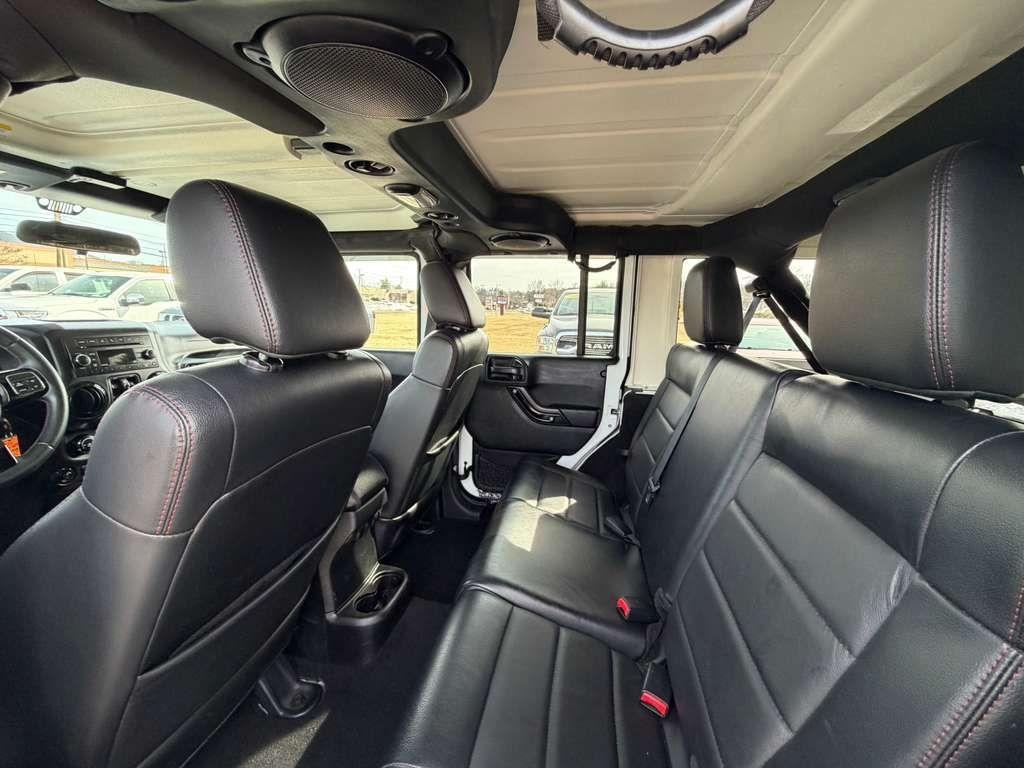 Jeep Wrangler Unlimited  2012