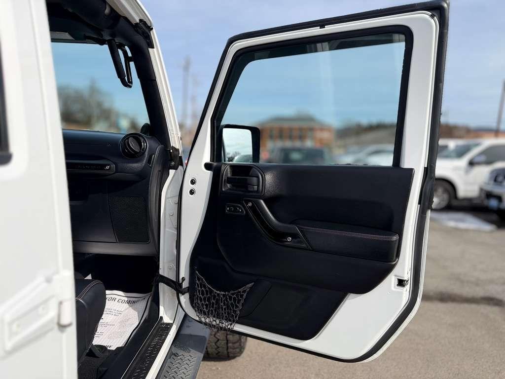 Jeep Wrangler Unlimited  2012