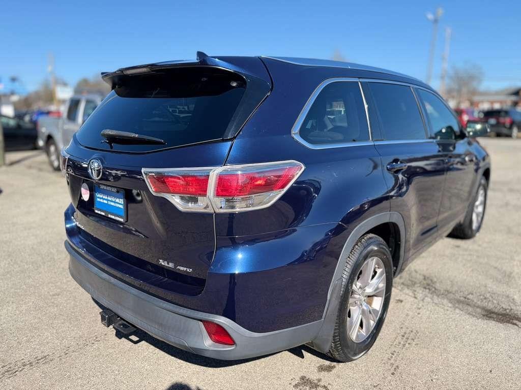 Toyota Highlander  2015
