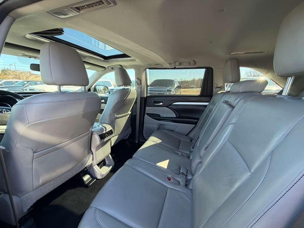 Toyota Highlander  2015