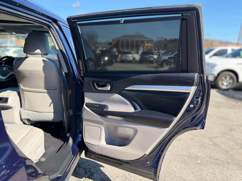 Toyota Highlander  2015