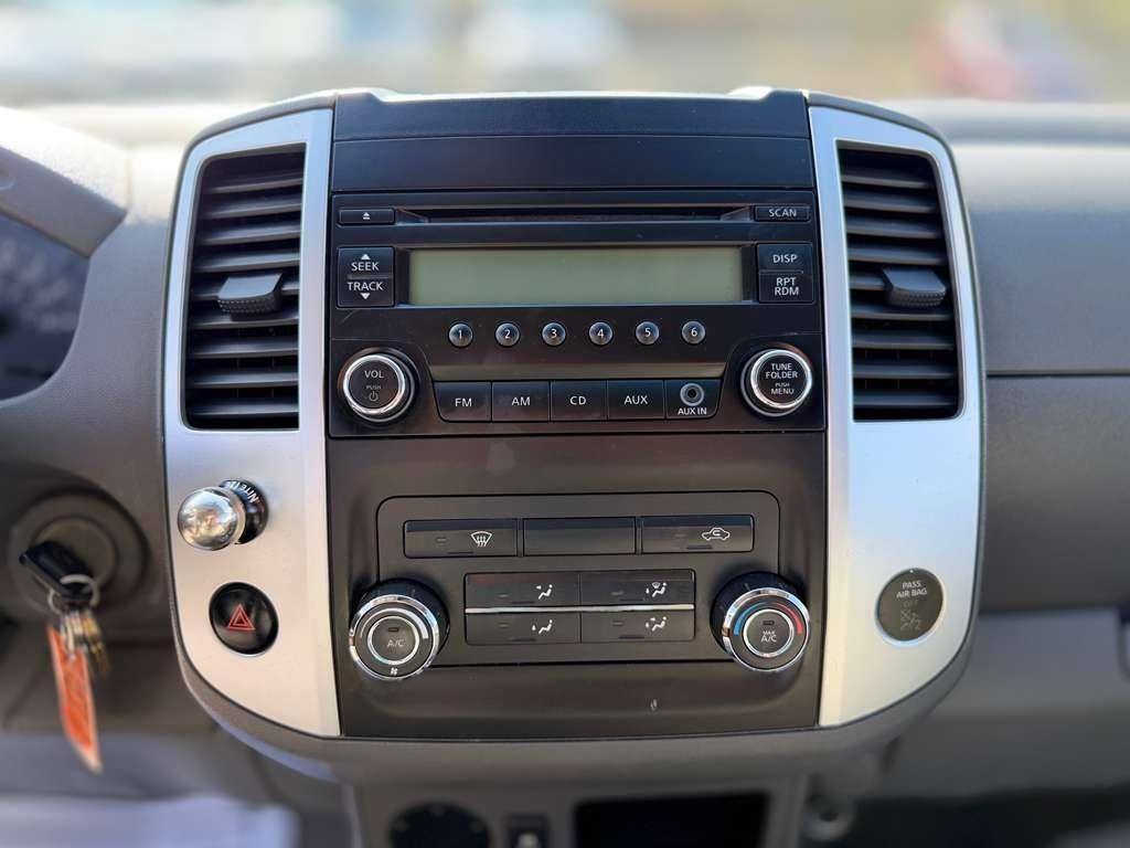 Nissan Frontier  2015