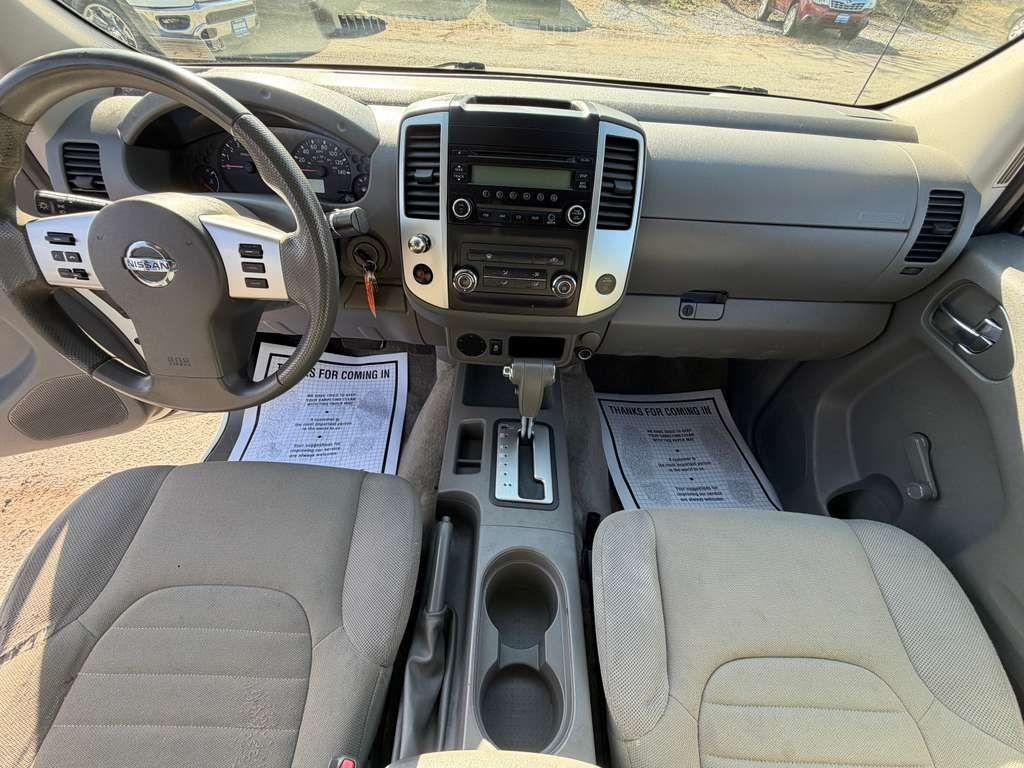 Nissan Frontier  2015