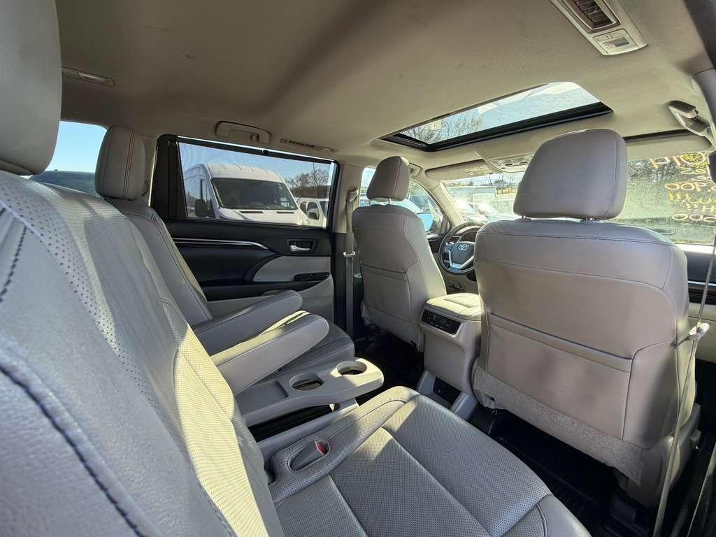Toyota Highlander  2014