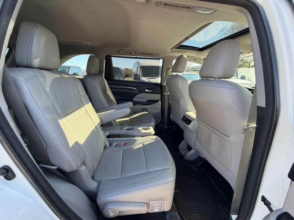 Toyota Highlander  2014