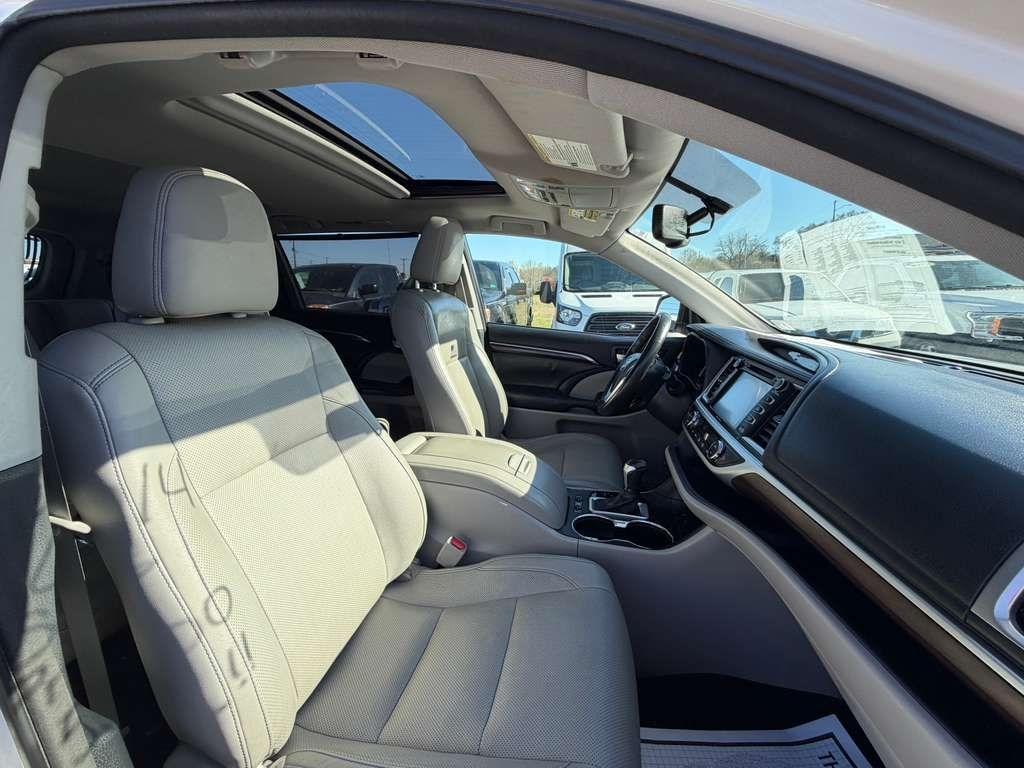 Toyota Highlander  2014