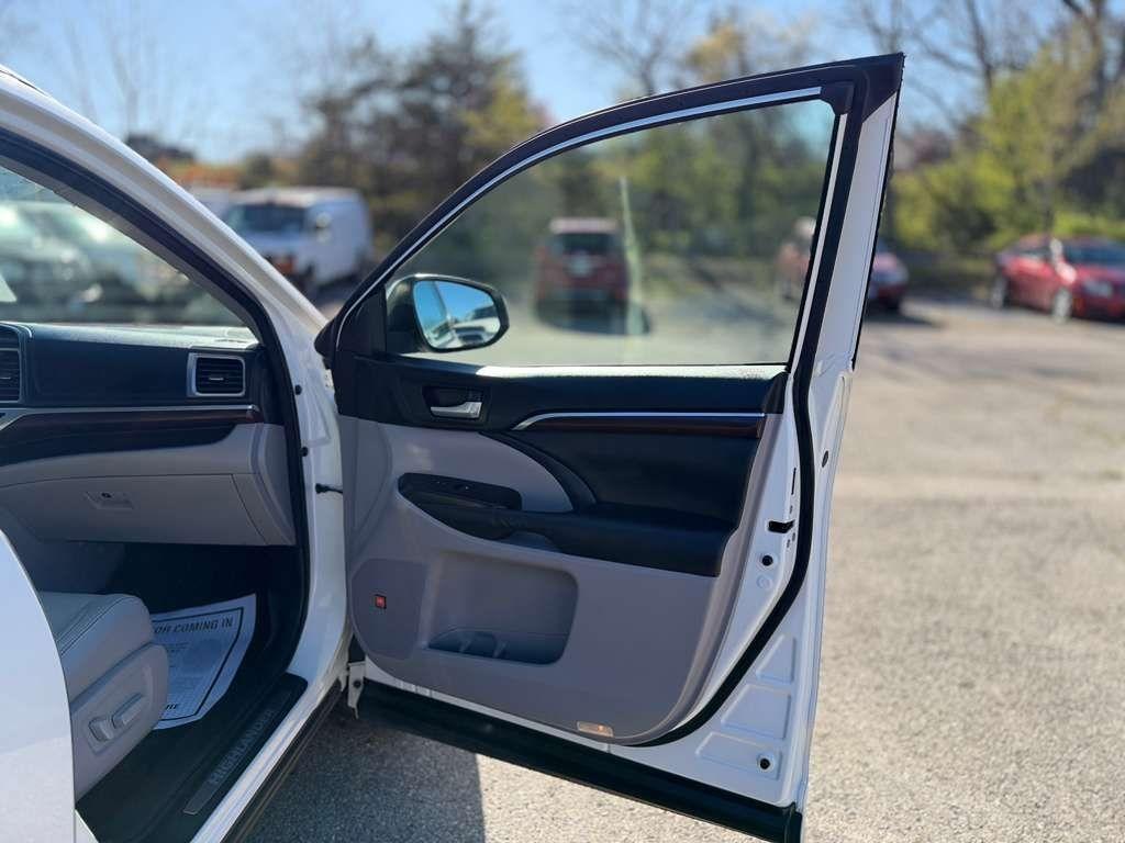 Toyota Highlander  2014