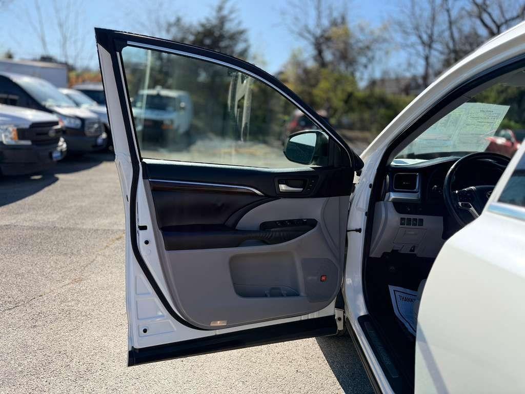 Toyota Highlander  2014