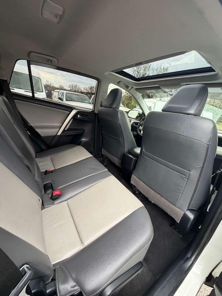 Toyota RAV4  2014