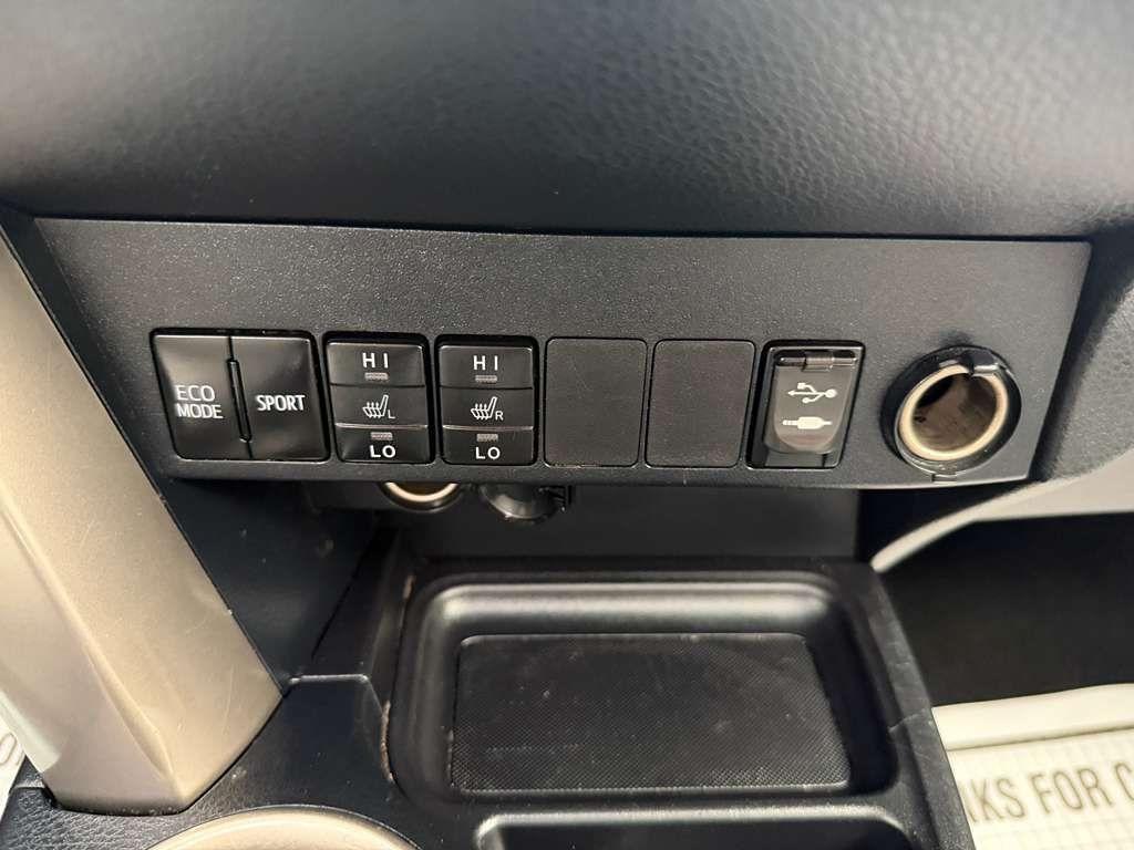 Toyota RAV4  2014