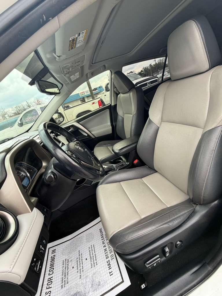 Toyota RAV4  2014