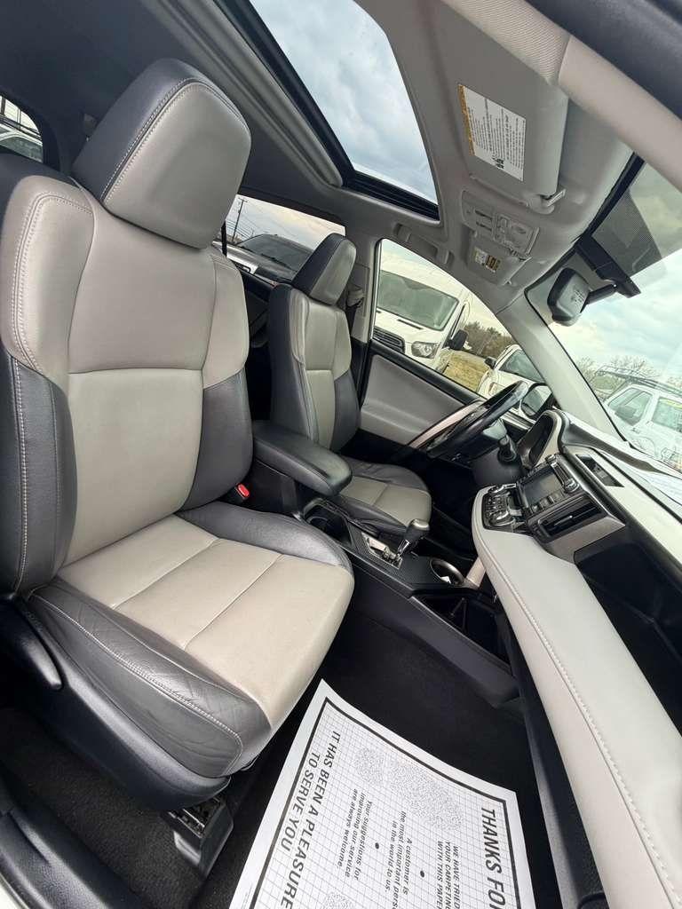 Toyota RAV4  2014