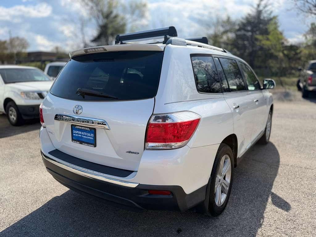 Toyota Highlander  2012