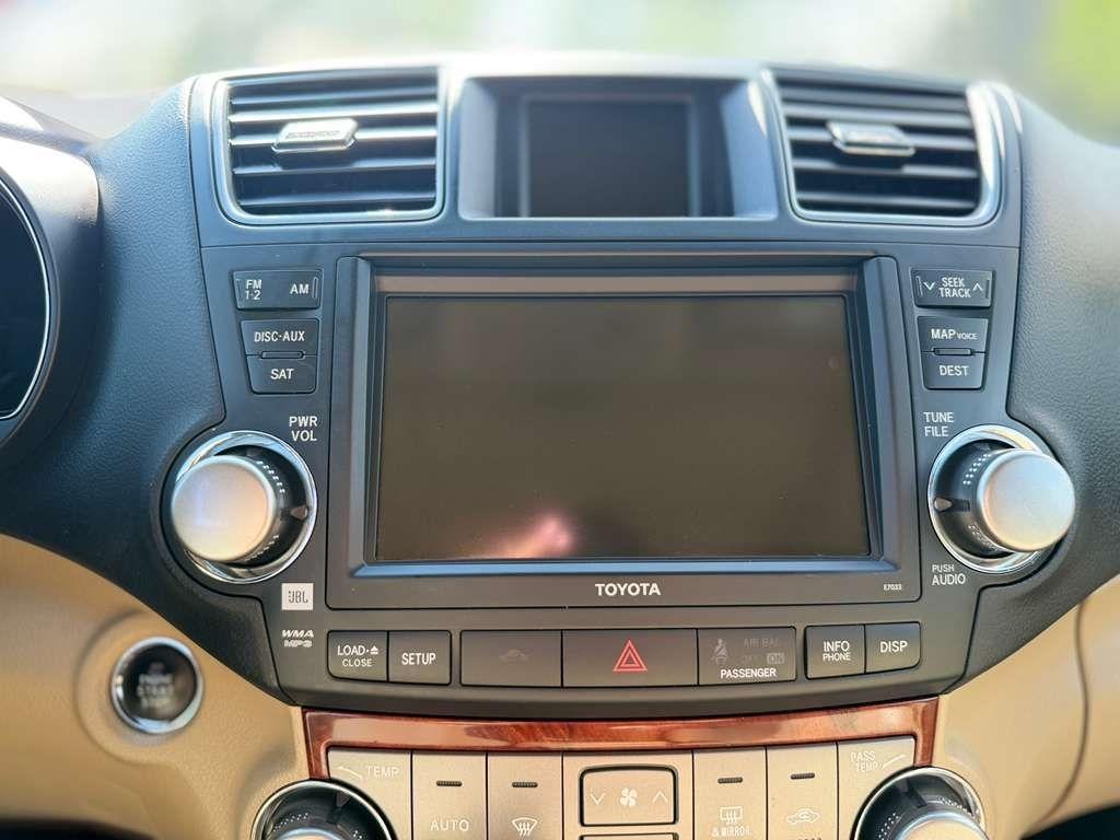 Toyota Highlander  2012