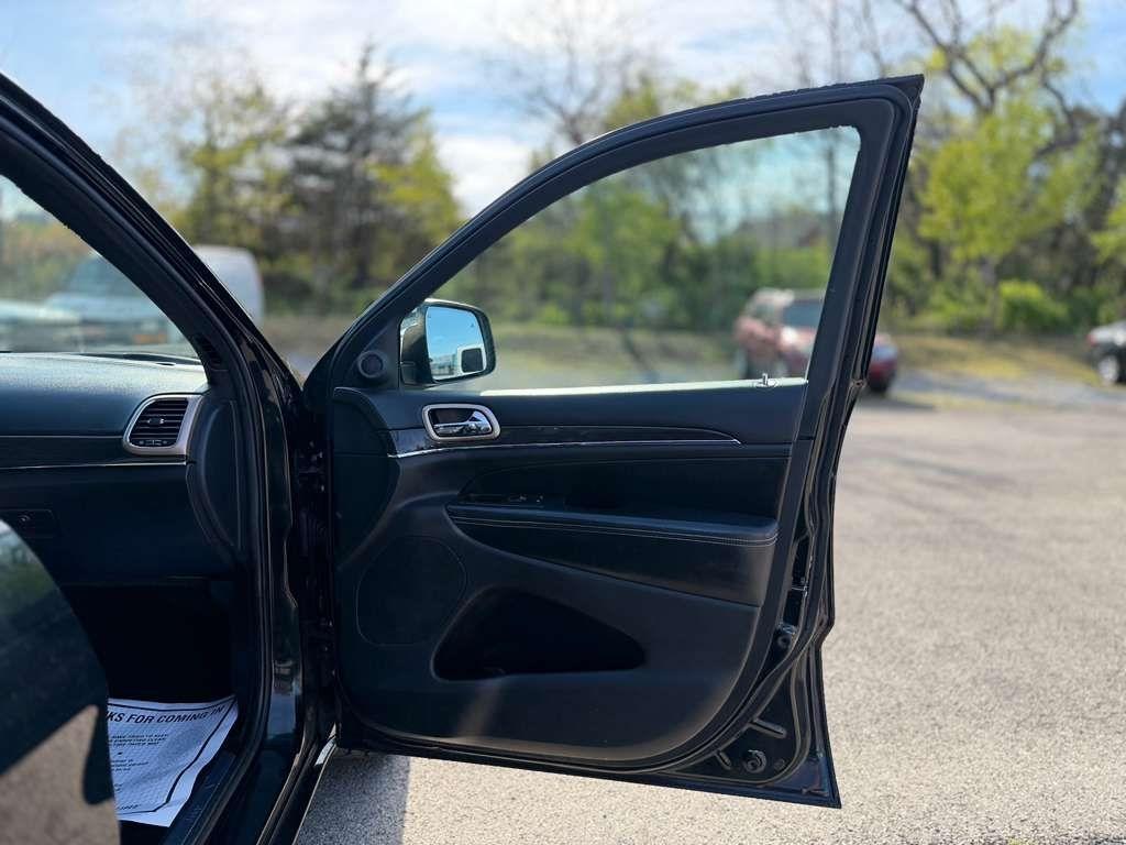 Jeep Grand Cherokee  2015