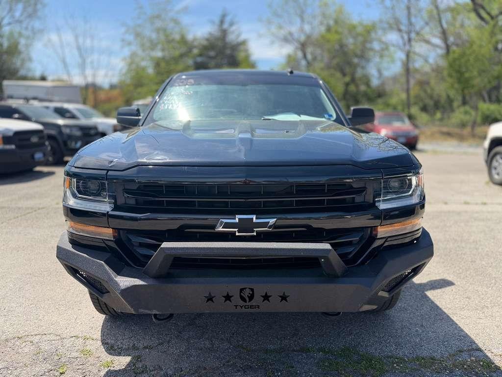Chevrolet Silverado 1500  2018