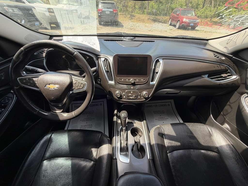 Chevrolet Malibu  2017