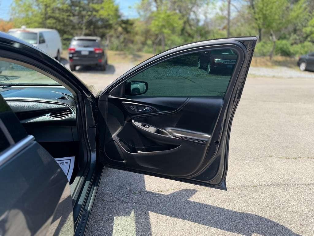 Chevrolet Malibu  2017