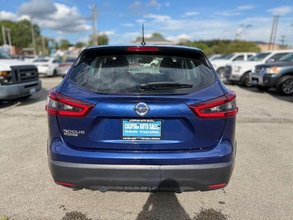 Nissan Rogue Sport  2020